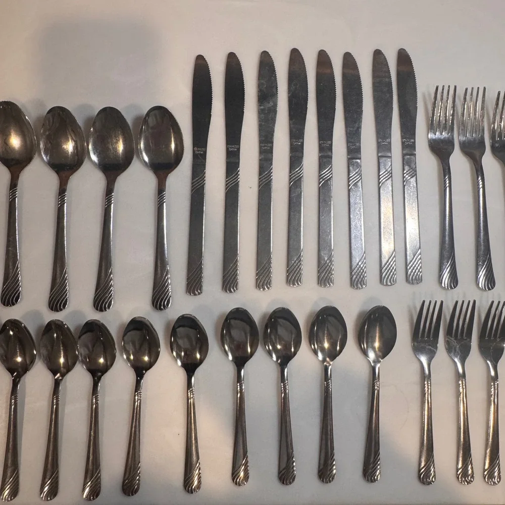 Mainstays Swirl Stainless Flatware Silverware Set‎ Service for 8 Silverware 40pc